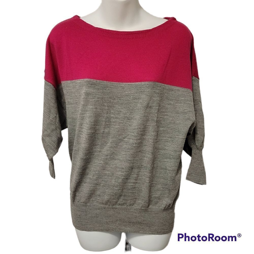 2/$20 Vintage 3/4 sleeves crewneck pink & grey top sweater